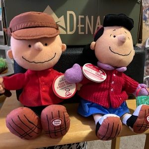 2011 Peanuts Hallmark Christmas Charlie Brown & Lucy Talking Plush working